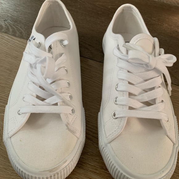 Hurley white canvas sneaker women’s size 6 - Picture 5 of 11